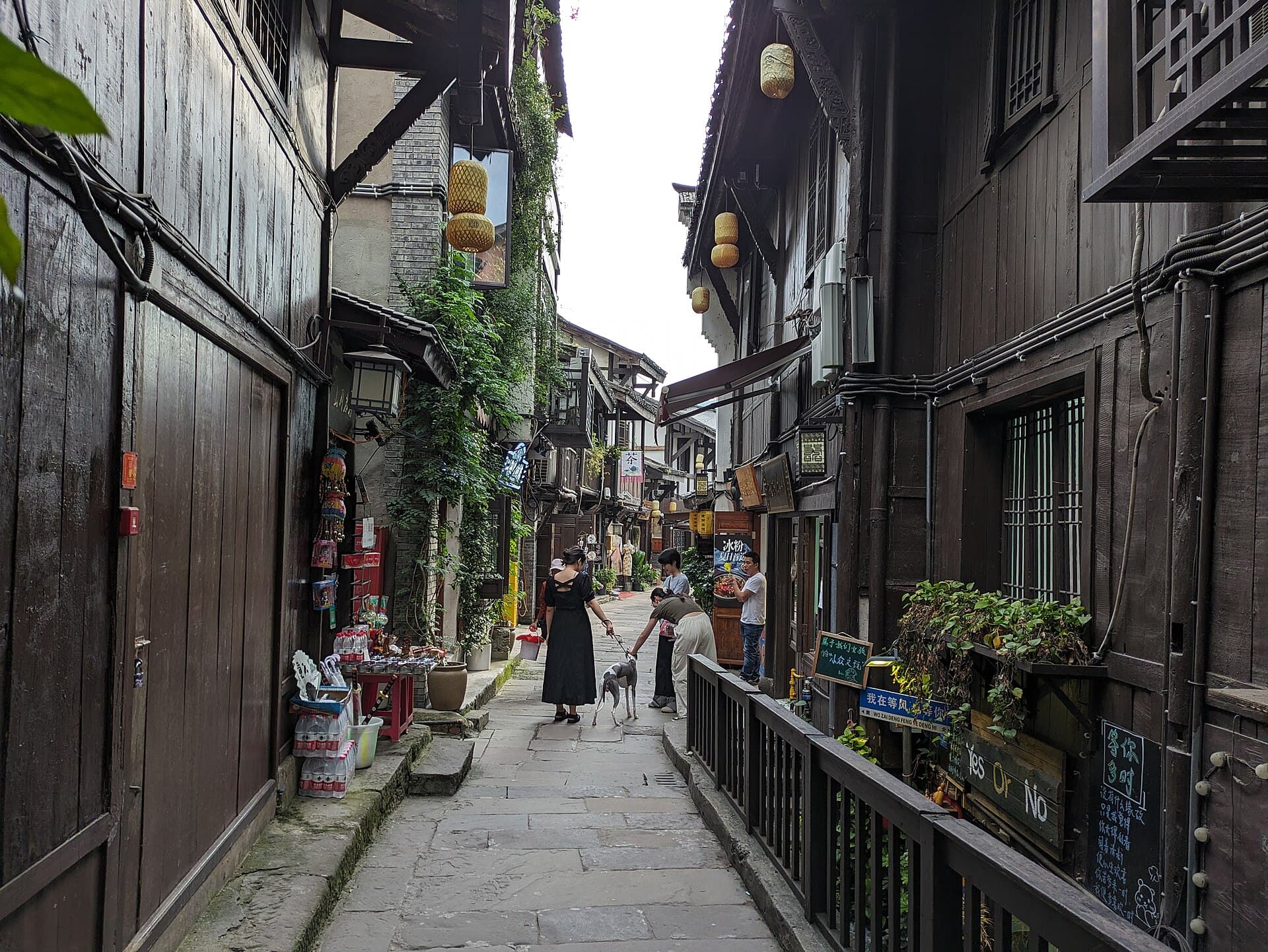 重庆磁器口老街街景